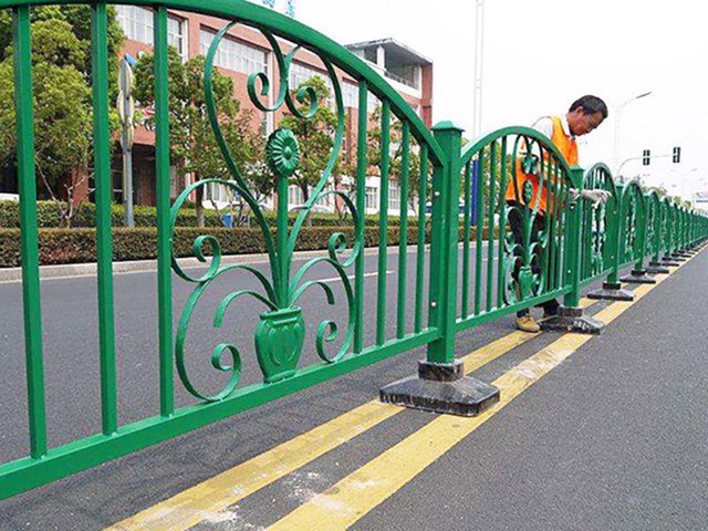 铁艺道路护栏